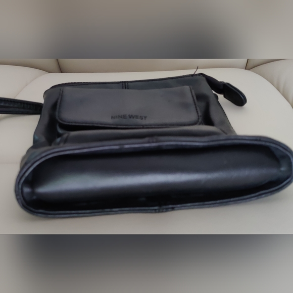 Nine West Leather Crossbody purse - Black - Picture 5 of 6